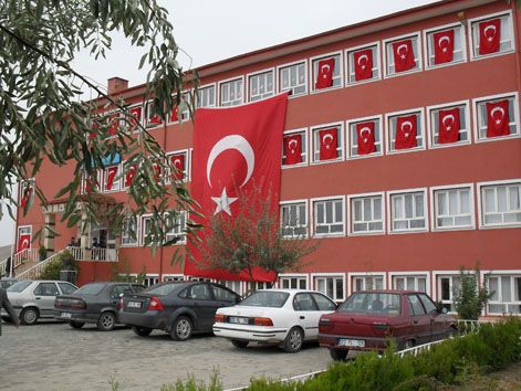 Hilalkent Ortaokulu 
