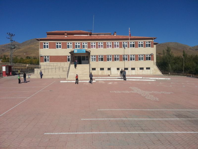 Metin Doğan Ortaokulu 