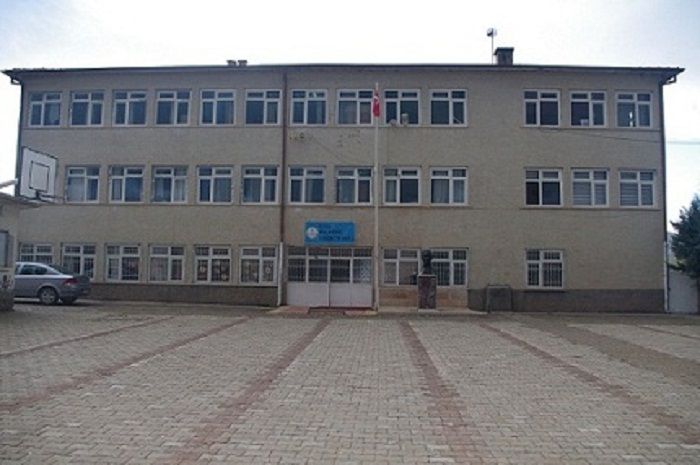 Mollakendi Ortaokulu 