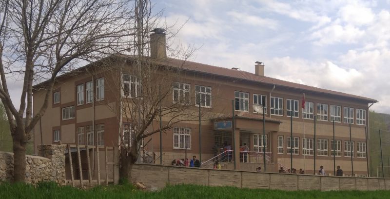 Güllüce İlkokulu 