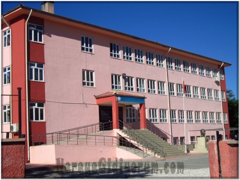 Cumhuriyet Ortaokulu 