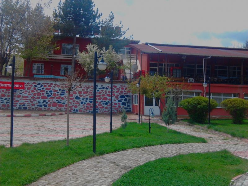 Sivrice Öğretmenevi Ve Akşam Sanat Okulu 