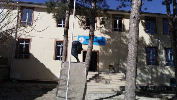 Sivrice İmam Hatip Ortaokulu 