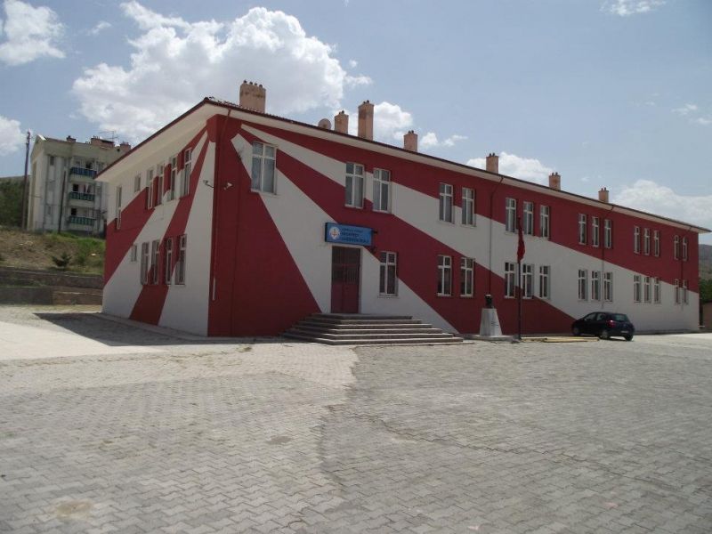 Necatibey Ortaokulu 