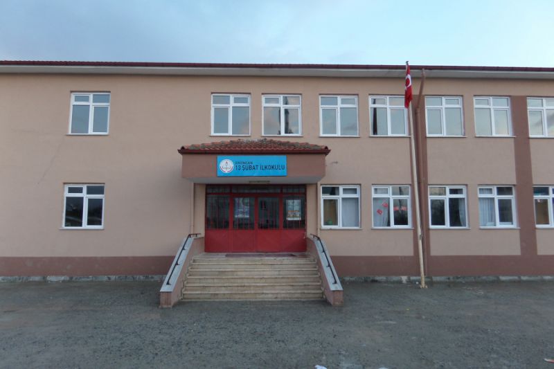 13 Şubat İlkokulu 