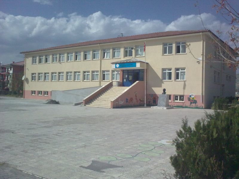 Demirkent Atatürk İlkokulu 