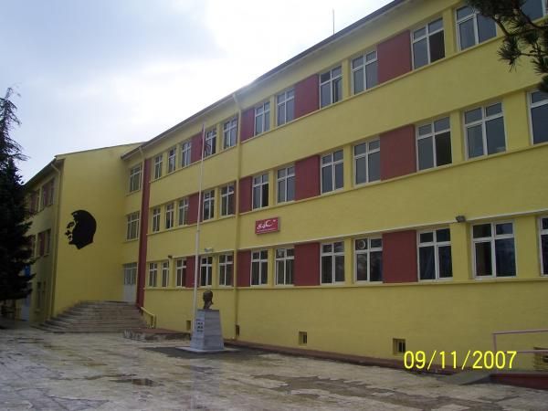Merkez İlkokulu 