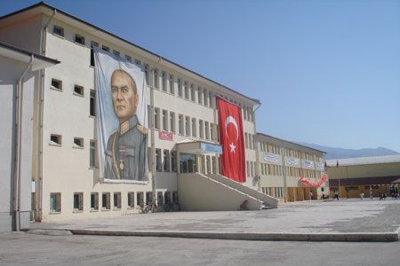 Cumhuriyet Ortaokulu 