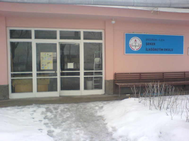 Şeker İlkokulu 