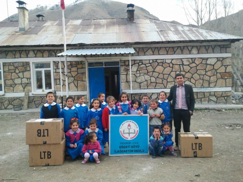 Egerti İlkokulu 