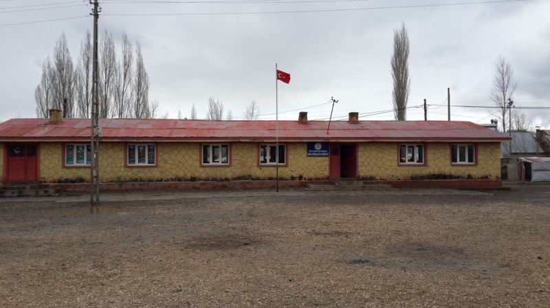 Sarili Mahallesi İlkokulu 