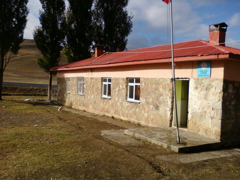 Aşağı Aktaş Yukarı Aktaş Mahallesi İlkokulu 