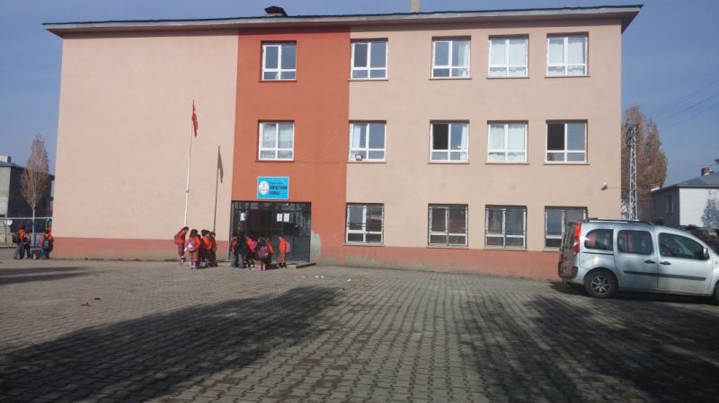 Mümtaz Turhan İlkokulu 