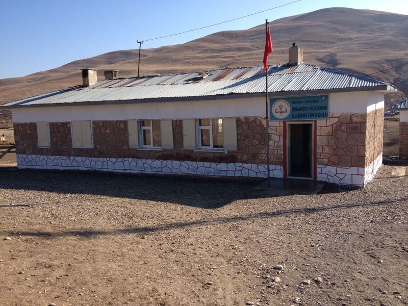 Doğanbey Horikomu İlkokulu 