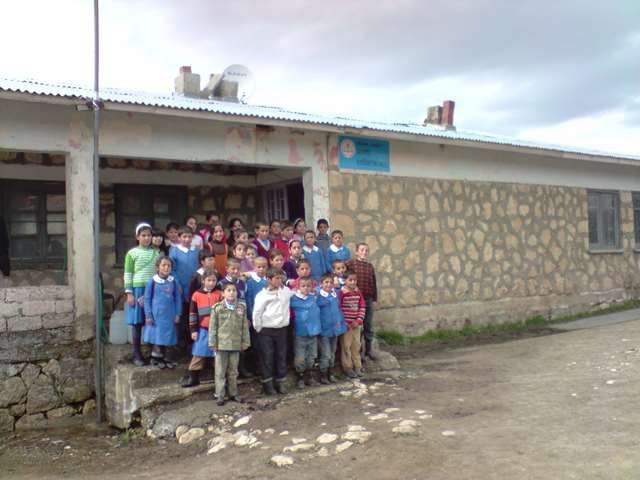 Akarsu İlkokulu 