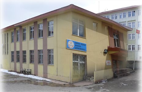 Bayraktar Ortaokulu 