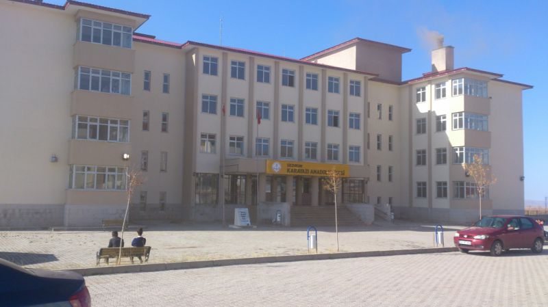 Karayazı Anadolu Lisesi 