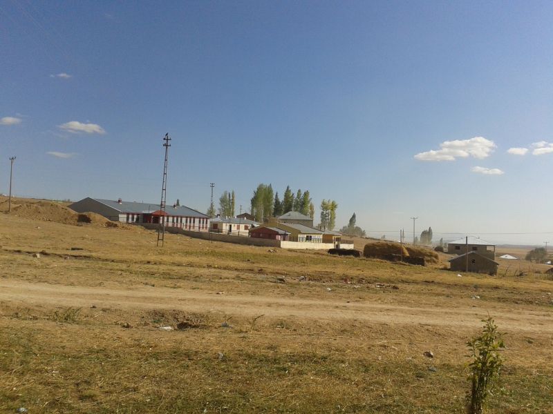 Uzengılı İlköğretim Okulu 