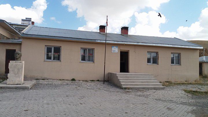 Çayırbeyli Ortaokulu 