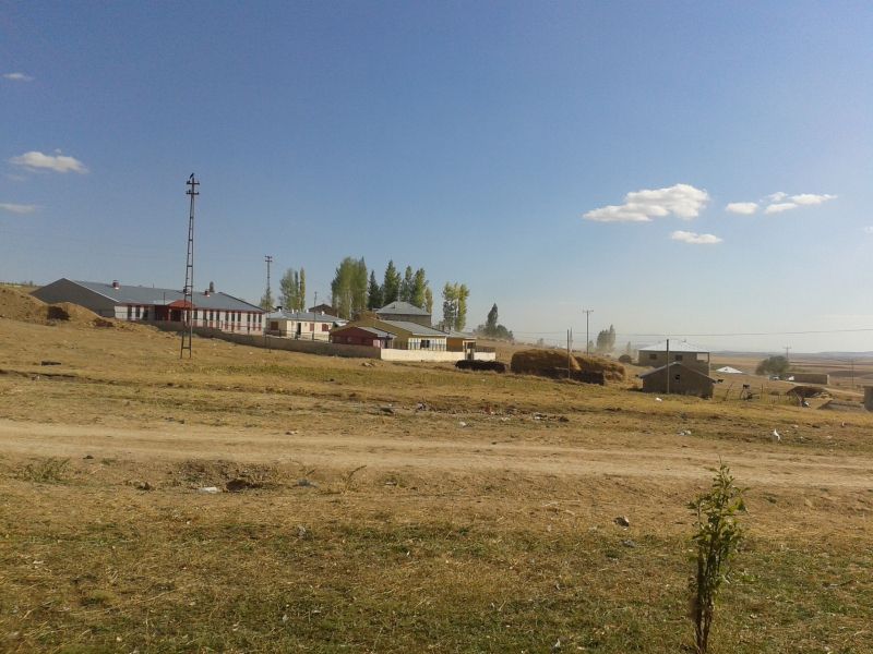 Ulucanlar İlkokulu 