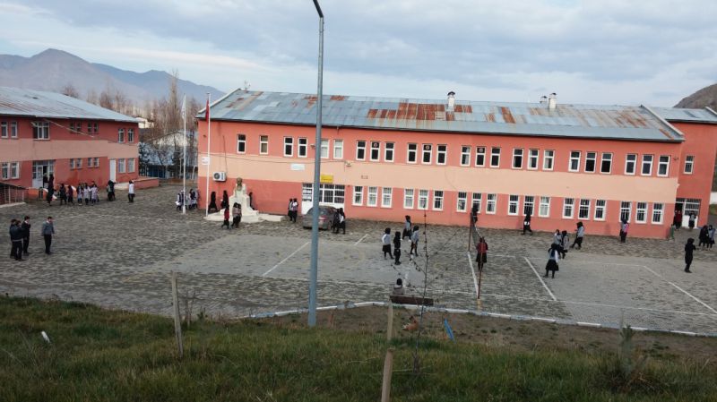 Oltu Kız Anadolu İmam Hatip Lisesi 