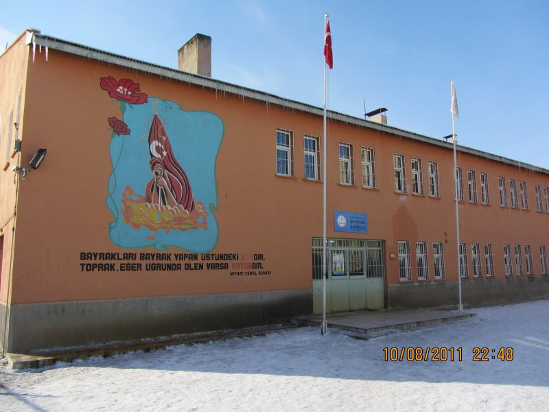 Şehitler İlkokulu 