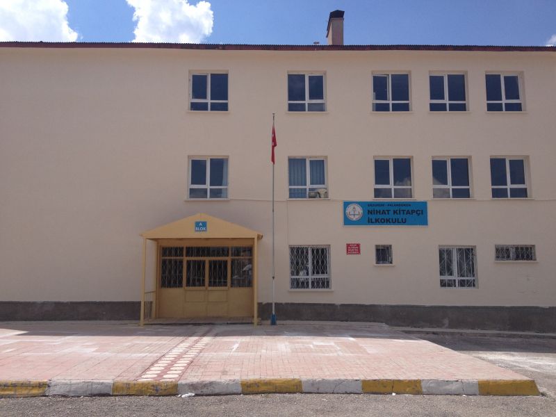 Nihat Kitapcı İlkokulu 