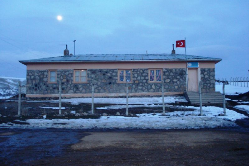 Nefi Ortaokulu 