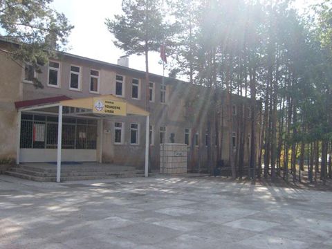 Uzundere Çok Programlı Anadolu Lisesi 