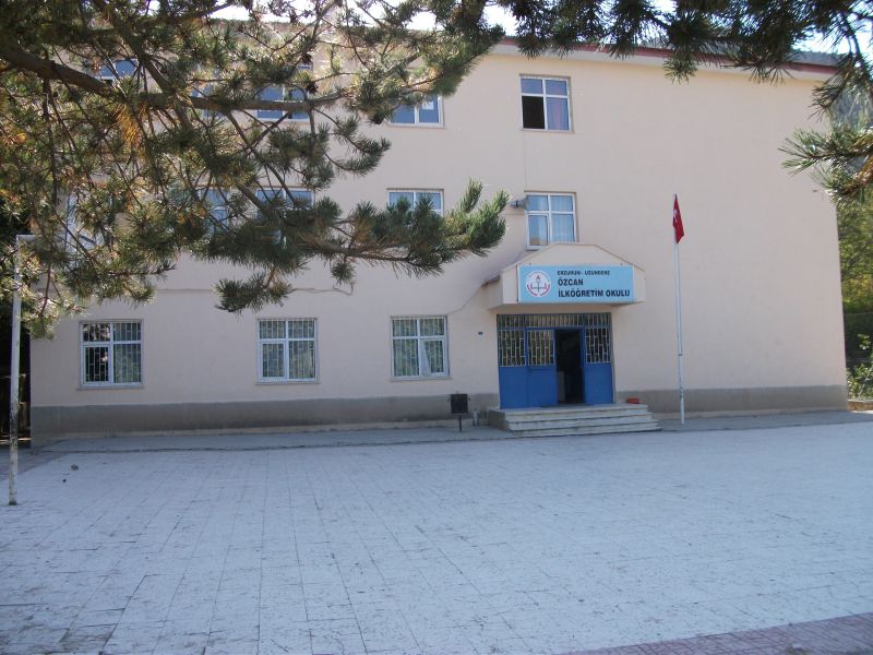 Özcan Ortaokulu 