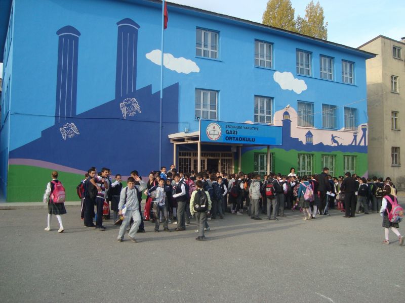 Gazi Ortaokulu 