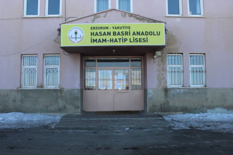 Hasan Basri Anadolu İmam Hatip Lisesi 