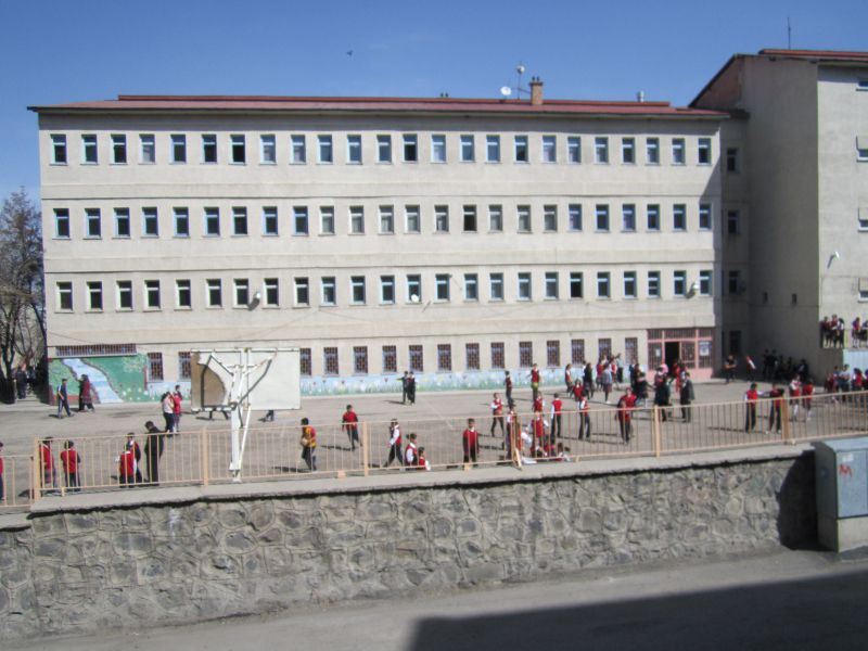 Gazi Ahmet Muhtar Paşa Ortaokulu 