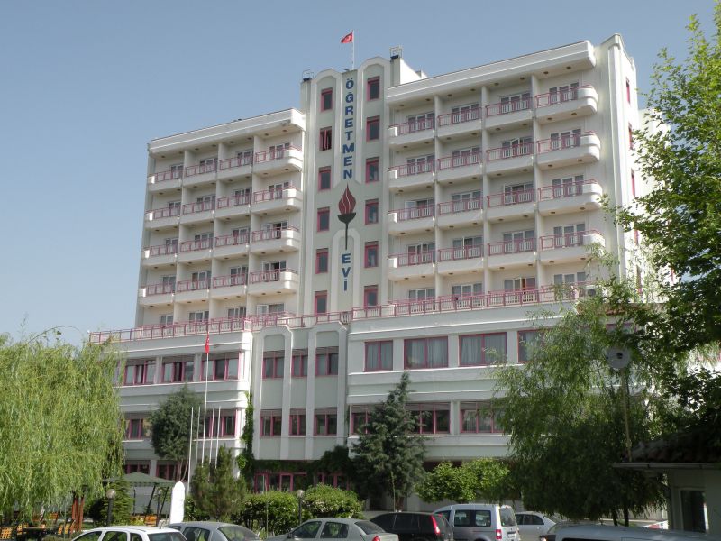 Öğretmenevi Ve Akşam Sanat Okulu 