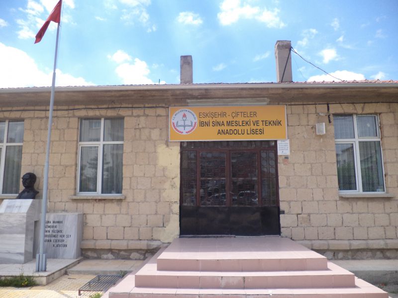 İbni Sina Mesleki Ve Teknik Anadolu Lisesi 