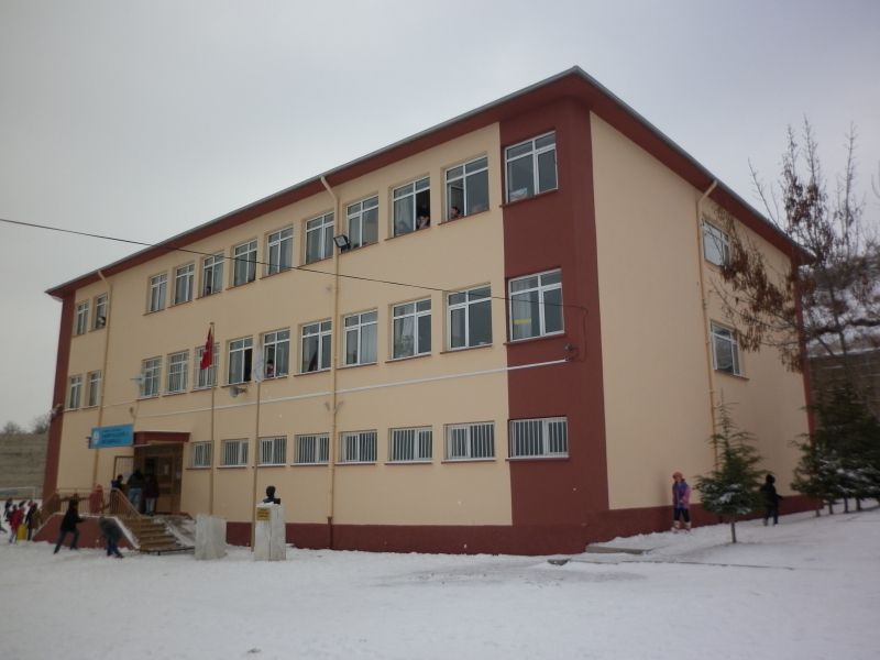 Sabri Kılıçoğlu Ortaokulu 