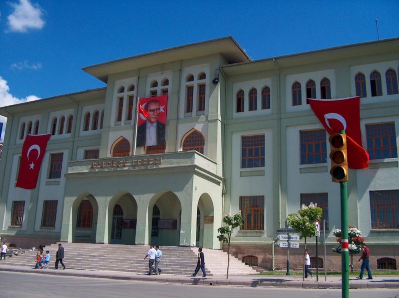Atatürk Lisesi 