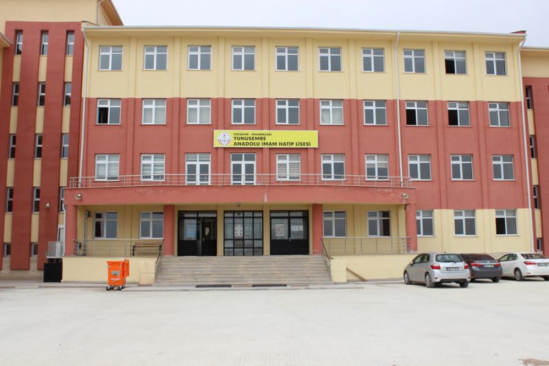 Cengiz Topel İlkokulu 