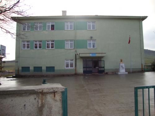 Kireç Sedat Buhuma İlkokulu 