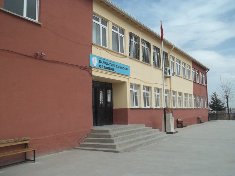 Doktor Mustafa Çamkoru Ortaokulu 