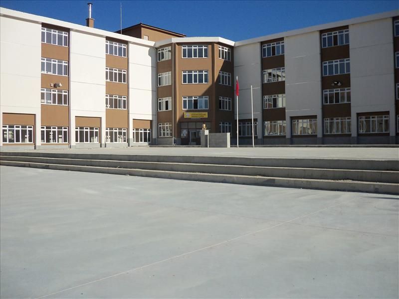 Hüseyin Erçelebi Anadolu Lisesi 