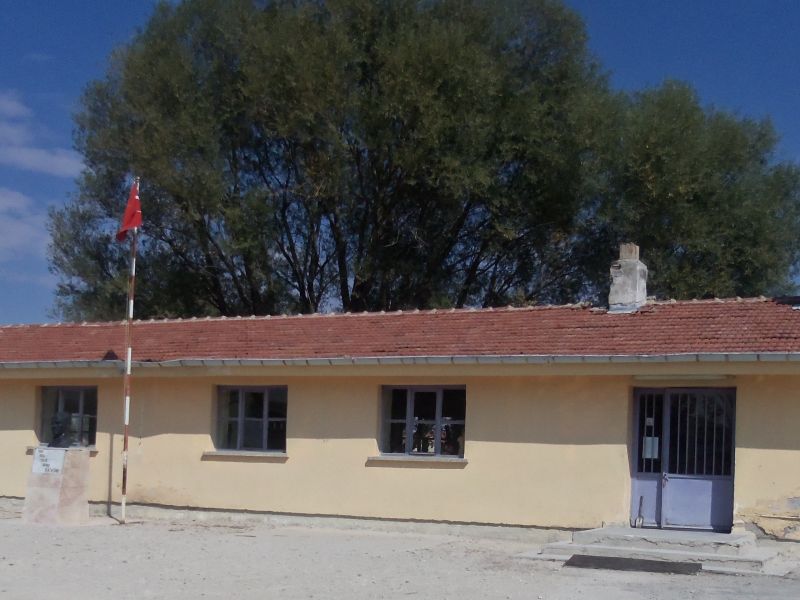 Aydınlı İlkokulu 