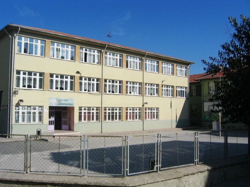 Ata Ortaokulu 
