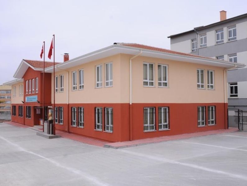 Nafiye-Hüseyin Küçükoğlu Halk Eğitim Merkezi Ve Akşam Sanat Okulu 