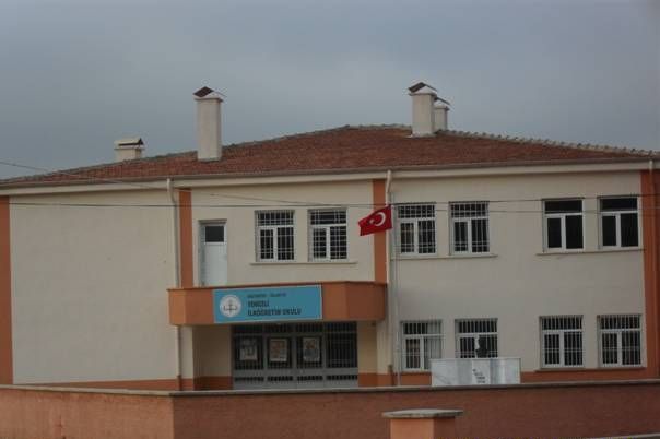 Yeniceli İlkokulu 