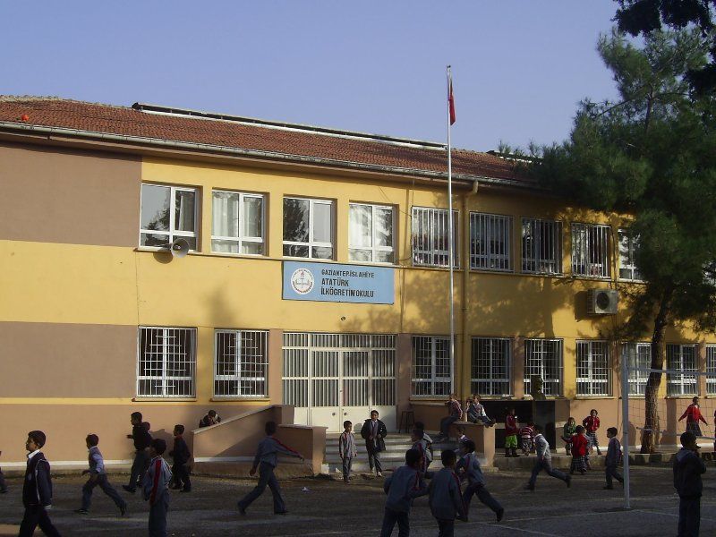 Atatürk İlkokulu 