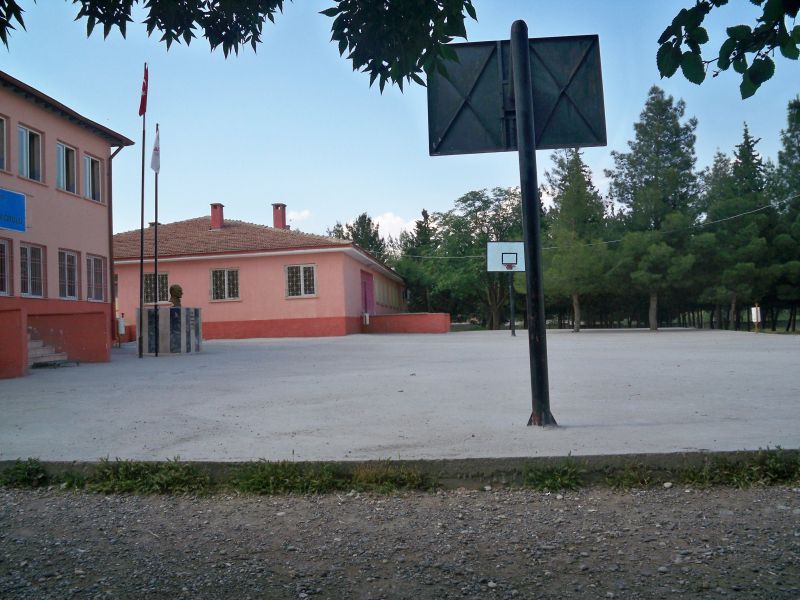 Çiftlik Ortaokulu 