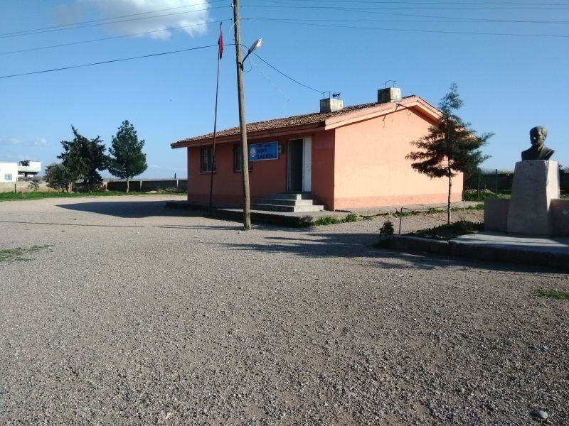 Yaşar İlkokulu 