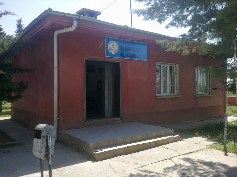 Dutlu İlkokulu 