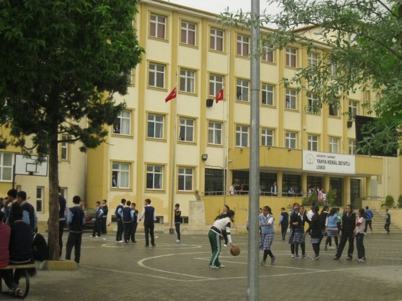 Yahya Kemal Beyatlı Anadolu Lisesi 